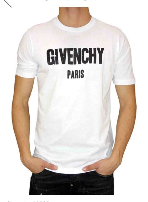 Tricouri de la Givenchy , preturi avantajoase 